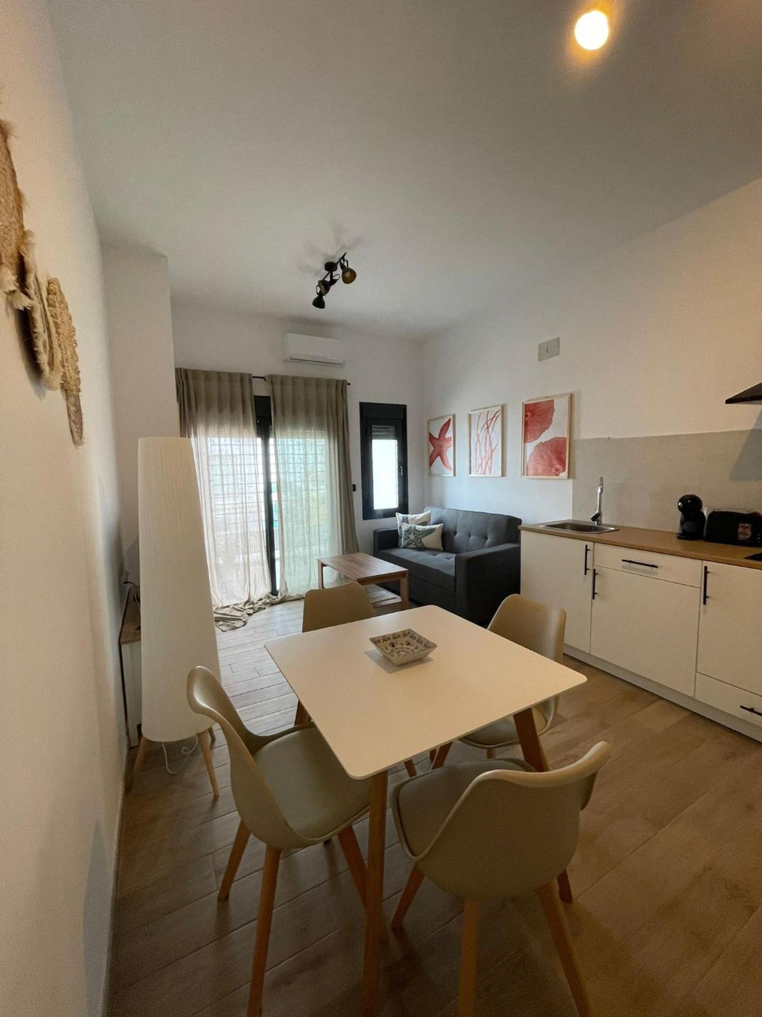 Apartamentos Matilda 콘일데라프론테라 외부 사진
